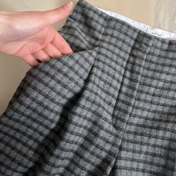 Wilfred ¾ length wool trousers - Picture 3 of 7